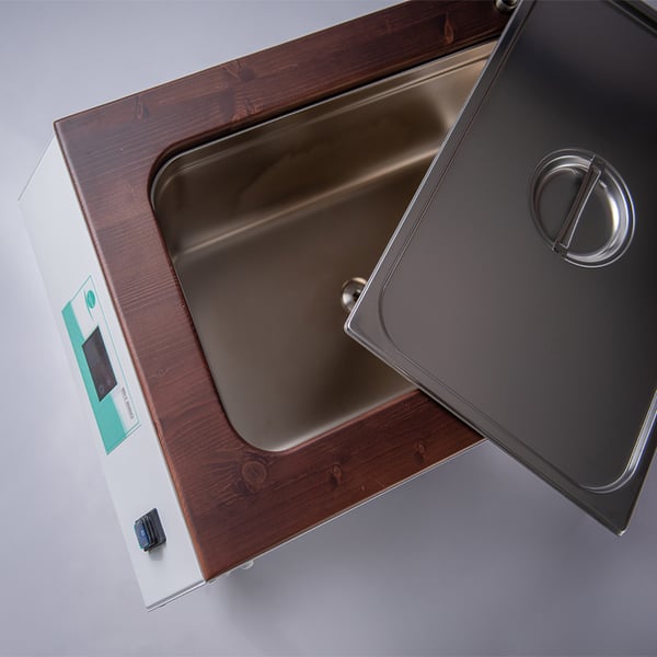 Banho de parafina 26 litros: Termostato de proteção, cómodo sistema de esvaziado e controlo de temperatura otimizado